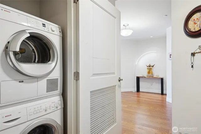 $1,199,900 | 1920 4th Avenue, Unit 502, Seattle, WA 98101