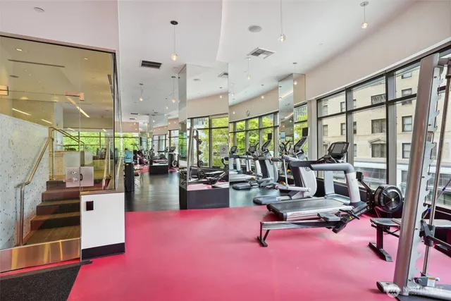 $1,199,900 | 1920 4th Avenue, Unit 502, Seattle, WA 98101