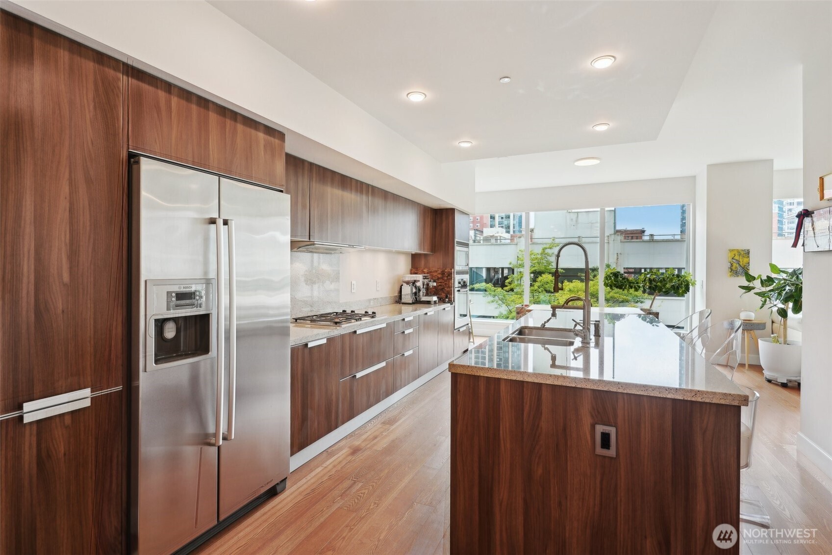 1920 4th Avenue, Unit 502 Seattle, WA 98101 - Photo 4 of 39