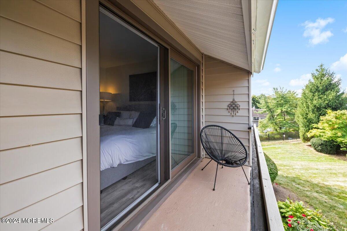 58 Overlook Drive Clinton, NJ 08809 - Photo 17 of 24 a view of a balcony