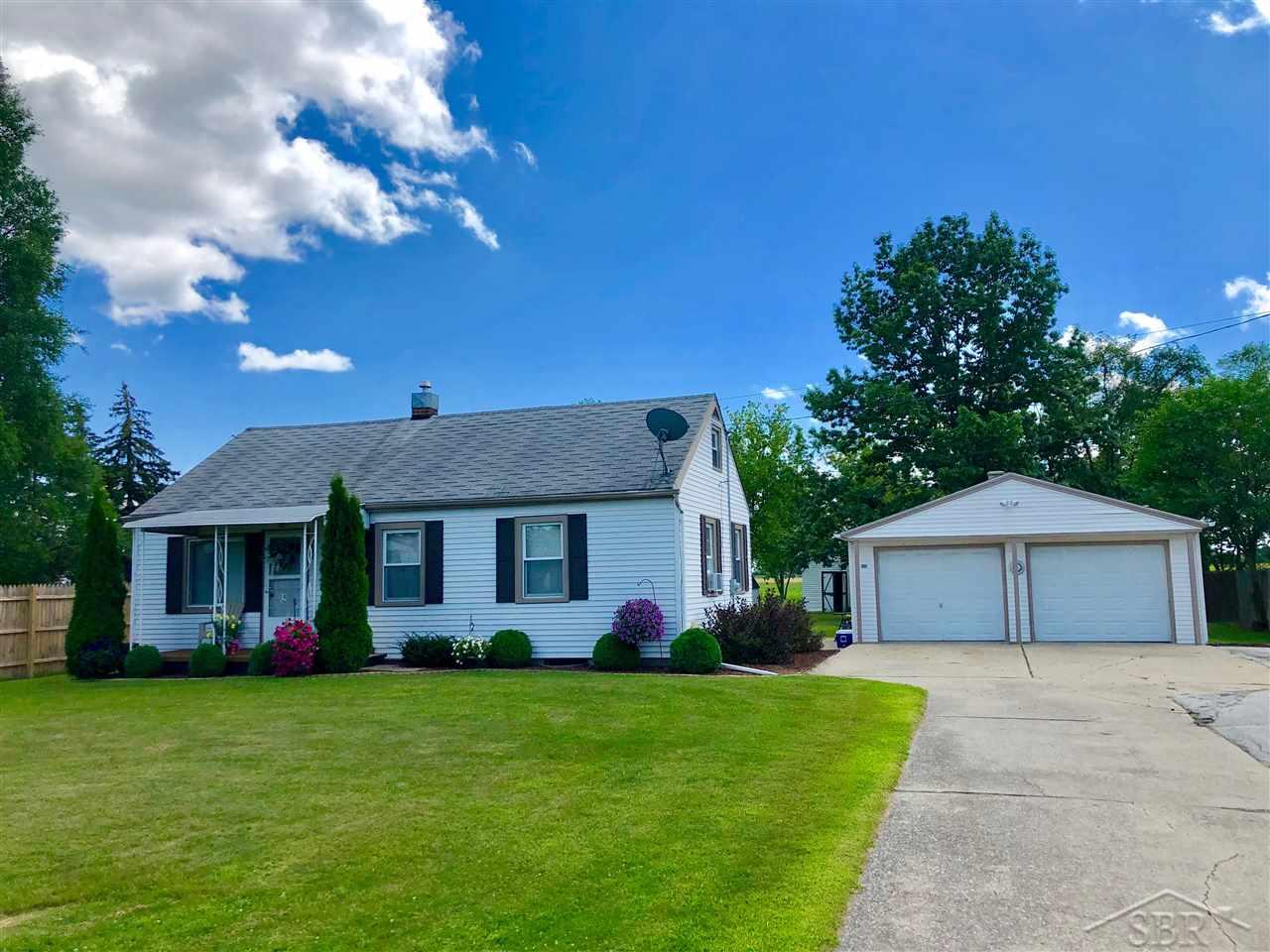 3860 Janes Road Saginaw, MI 48601 - Photo 1 of 19 31391539.JPG