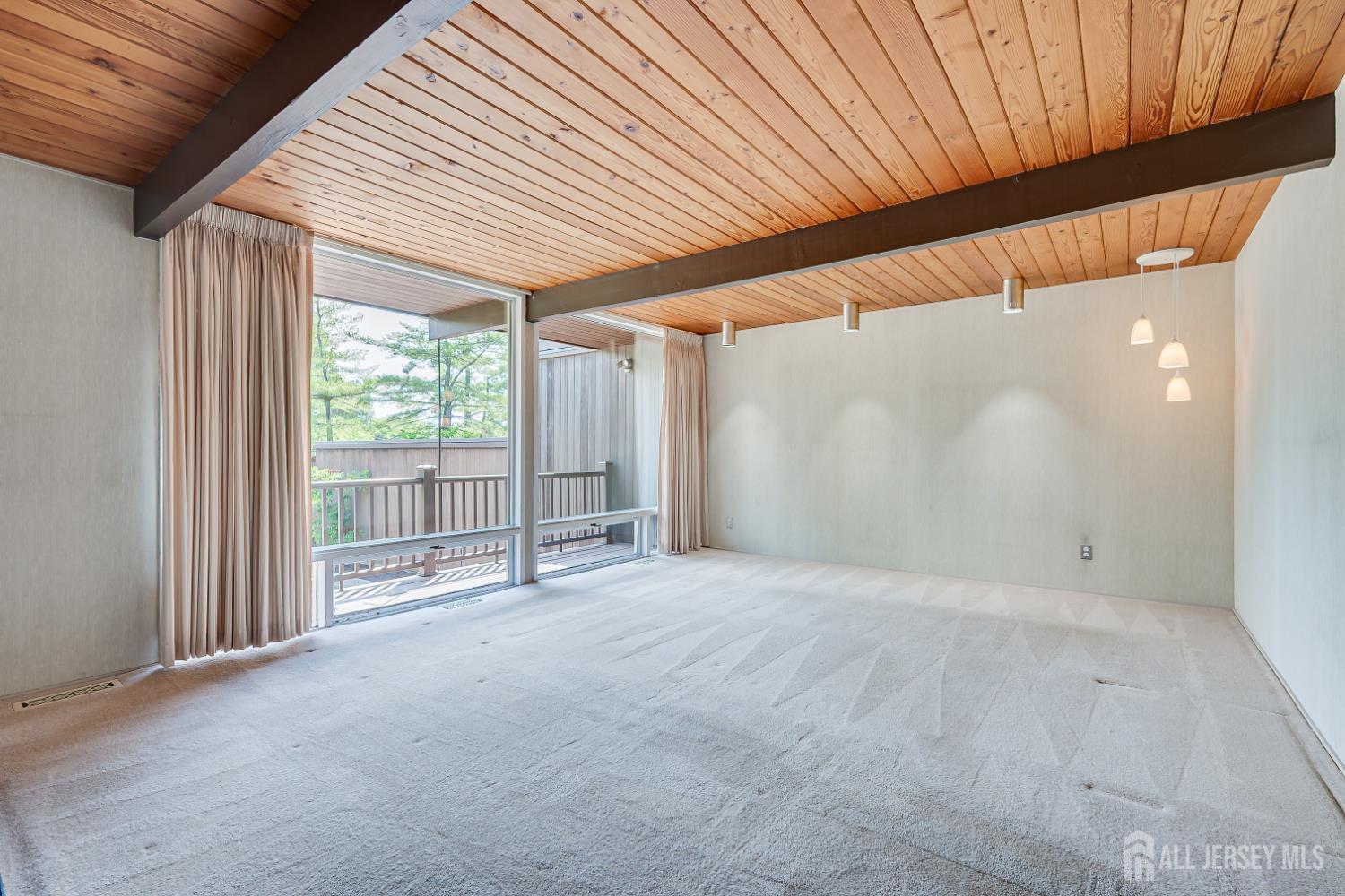 34 Henderson Road Kendall Park, NJ 08824 - Photo 8 of 56