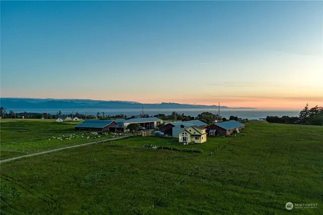 $2,665,000 | 886 West Beach Road, Coupeville, WA 98239