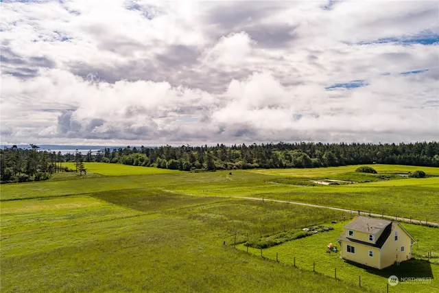 $2,665,000 | 886 West Beach Road, Coupeville, WA 98239