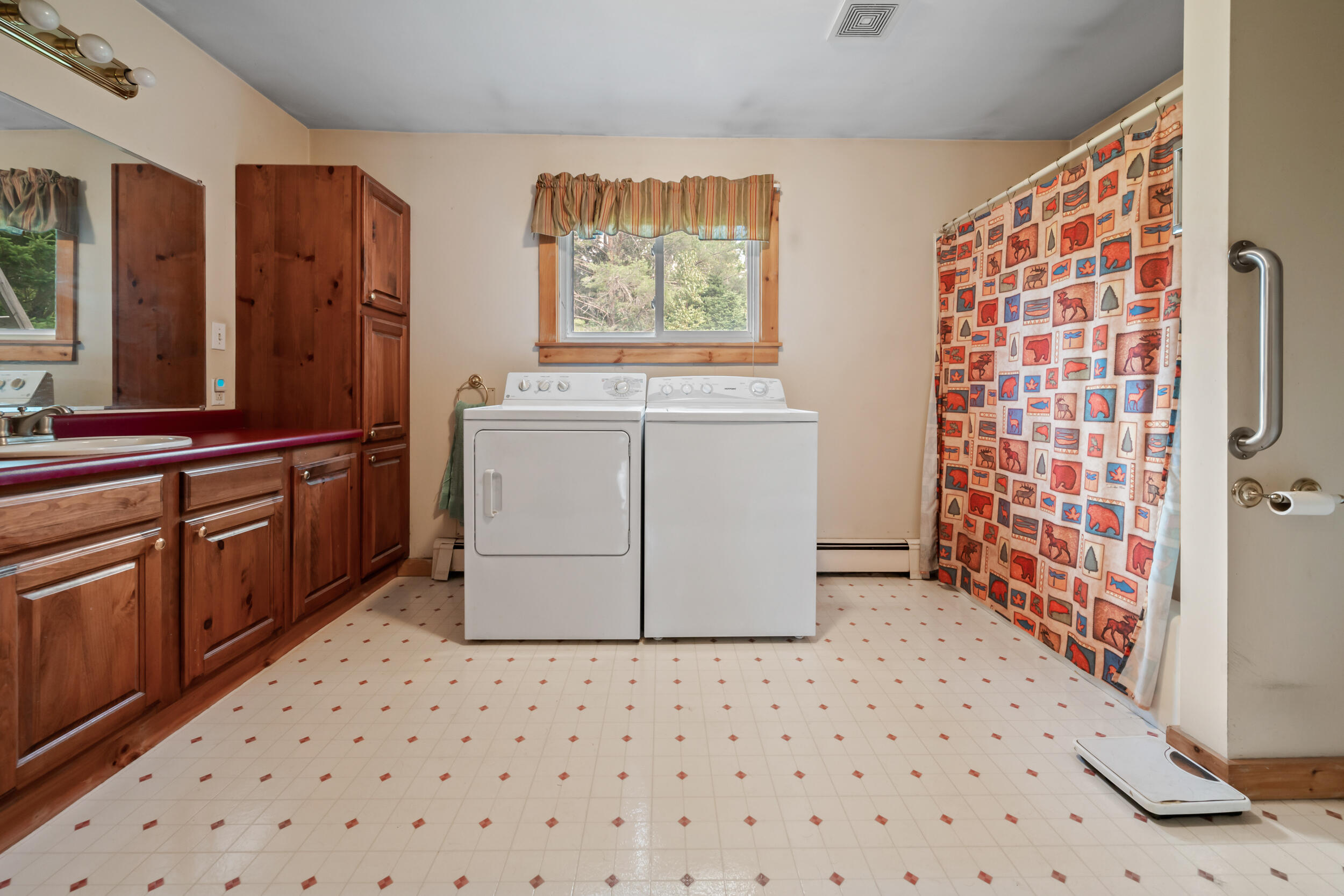 397 Pond Brook Road Andover, ME 04216 - Photo 18 of 36 Washer & Dryer