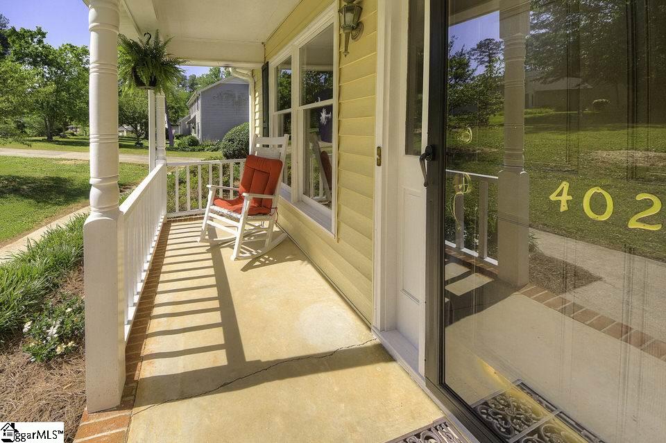 402 Quail Run Circle Fountain Inn, SC 29644 - Photo 2 of 29 Gallery Image 2