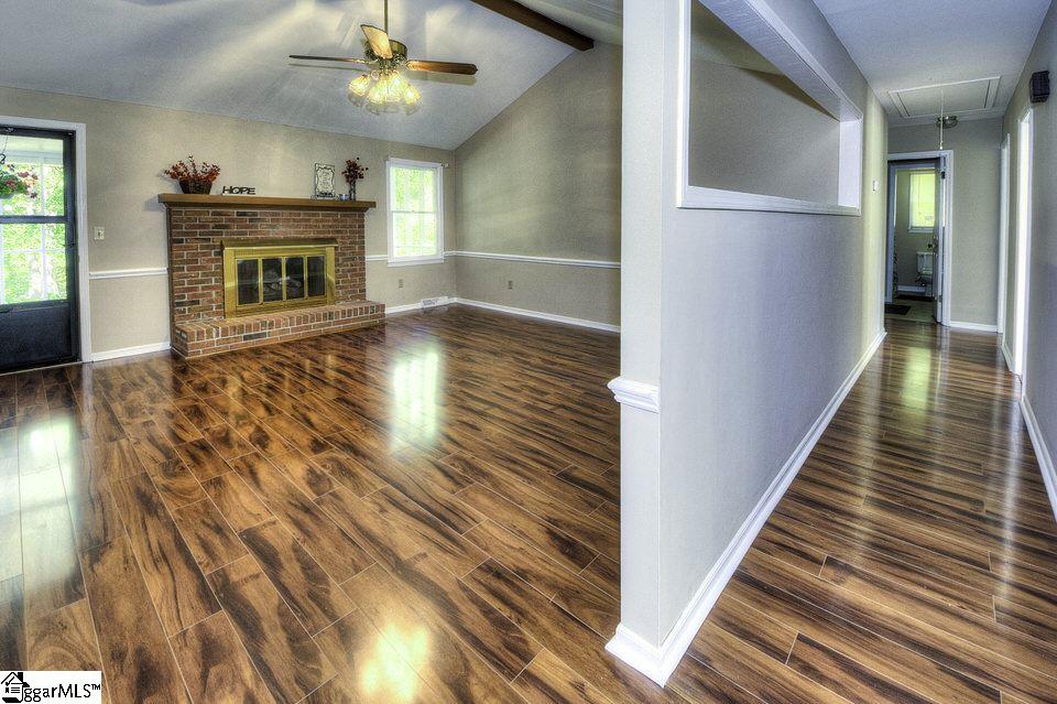 402 Quail Run Circle Fountain Inn, SC 29644 - Photo 12 of 29 Gallery Image 12