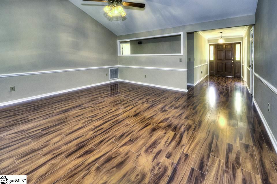 402 Quail Run Circle Fountain Inn, SC 29644 - Photo 17 of 29 Gallery Image 17