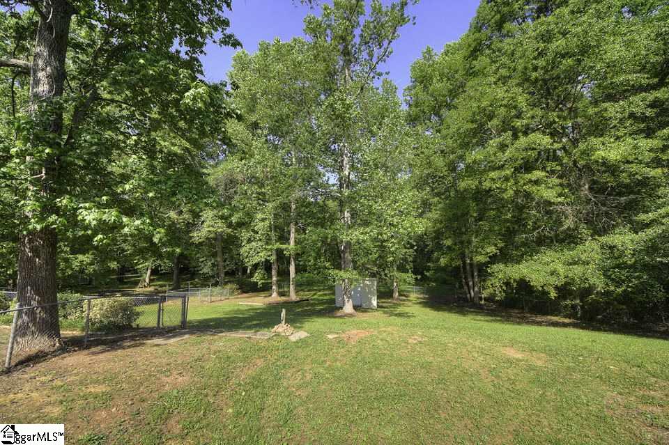 402 Quail Run Circle Fountain Inn, SC 29644 - Photo 6 of 29 Gallery Image 6