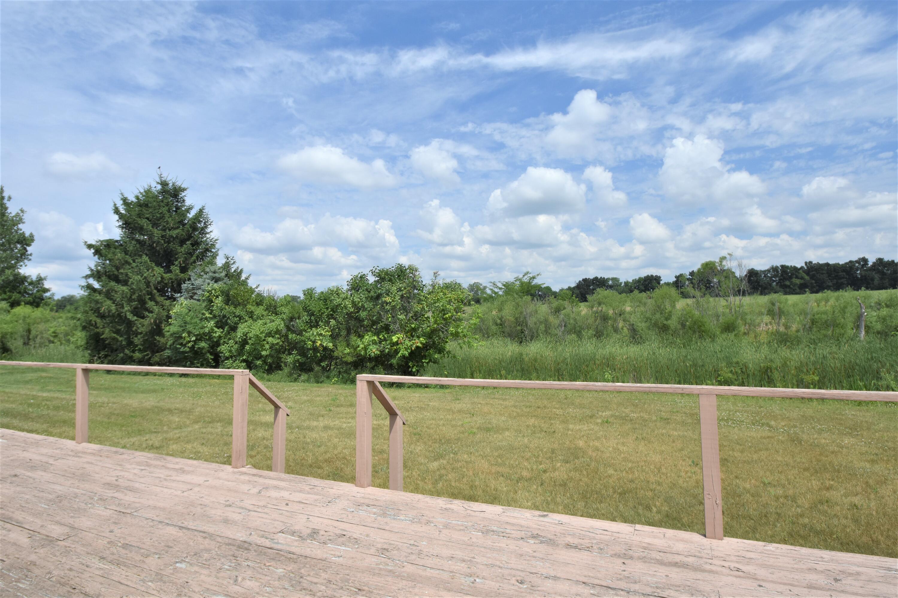 808 Cheshire Road Sunbury, OH 43074 - Photo 29 of 29 Oversized Deck