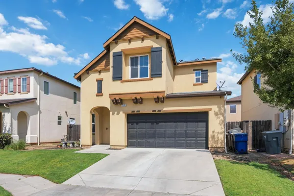 $415,000 | 7374 East Giavanna Avenue, Fresno, CA 93737