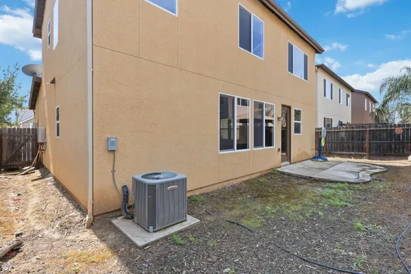 $415,000 | 7374 East Giavanna Avenue, Fresno, CA 93737