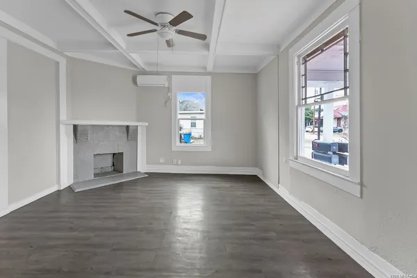 $1,050 | 146 Fairview Avenue, Unit 1, San Antonio, TX 78223