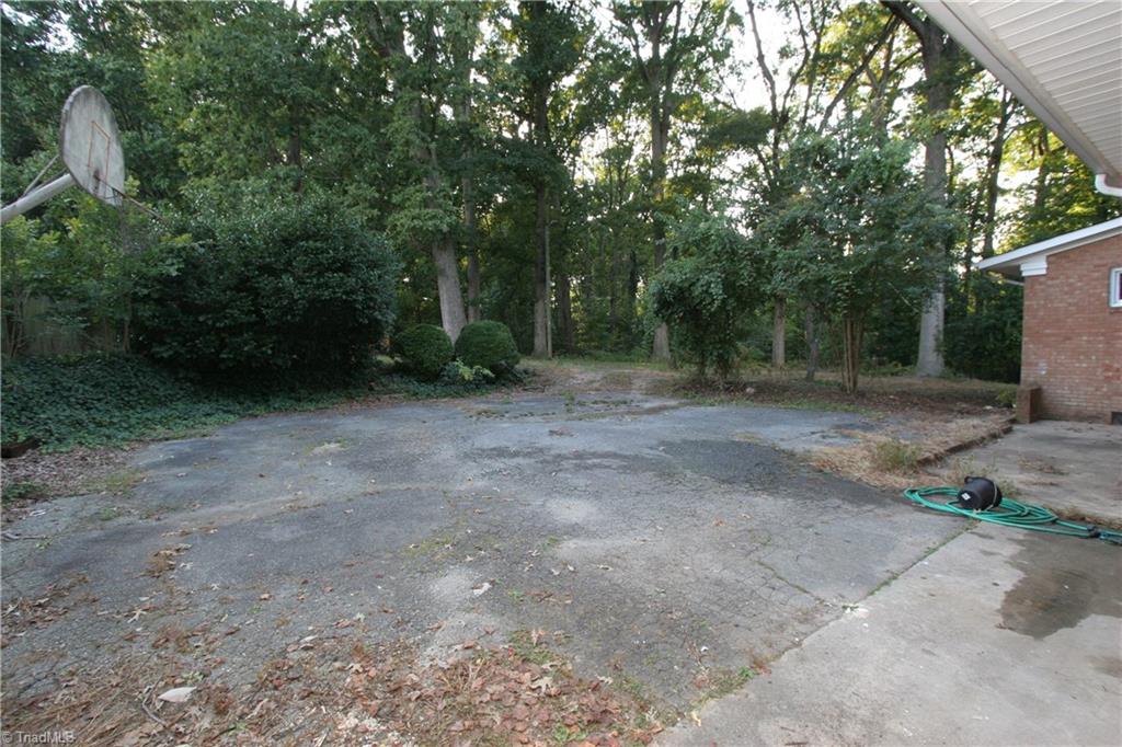 2708 Roland Road Greensboro, NC 27407 - Photo 14 of 19 Gallery Image 14
