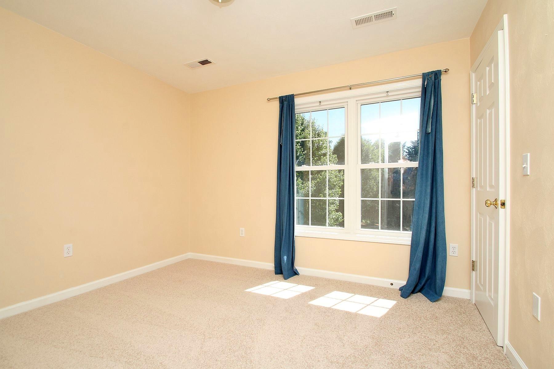 2549 Weaver Road Southwest Roanoke, VA 24015 - Photo 26 of 40 img_2849