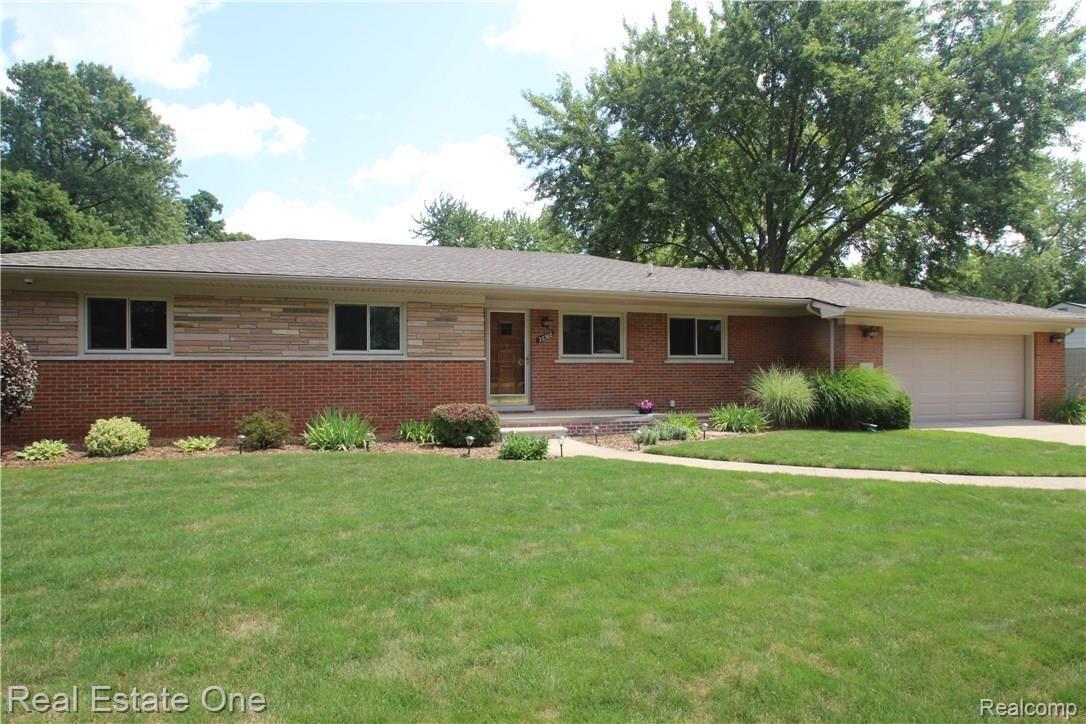 28388 Westerleigh Road Farmington, MI 48334 - Photo 40 of 41 IMG_9286.JPG