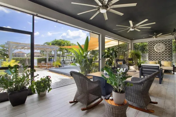 $899,900 | 4371 Summer Breeze Way, Kissimmee, FL 34744