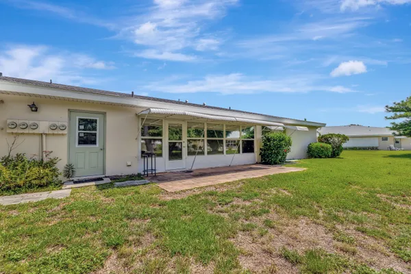 $1,700 | 215 Manatee Lane, Unit B, Fort Pierce, FL 34982