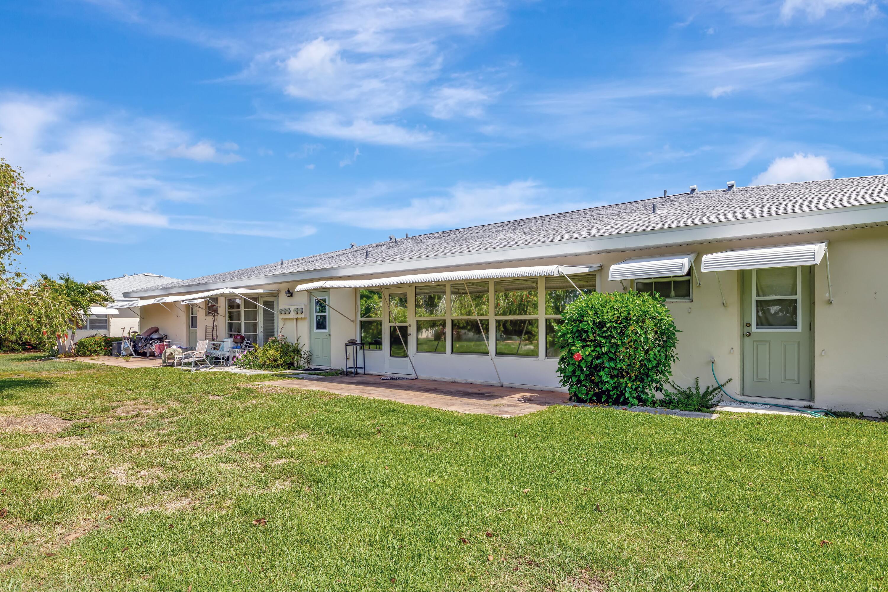 215 Manatee Lane, Unit B Fort Pierce, FL 34982 - Photo 21 of 22 jpeg-optimizer_21-print-3A5A1146