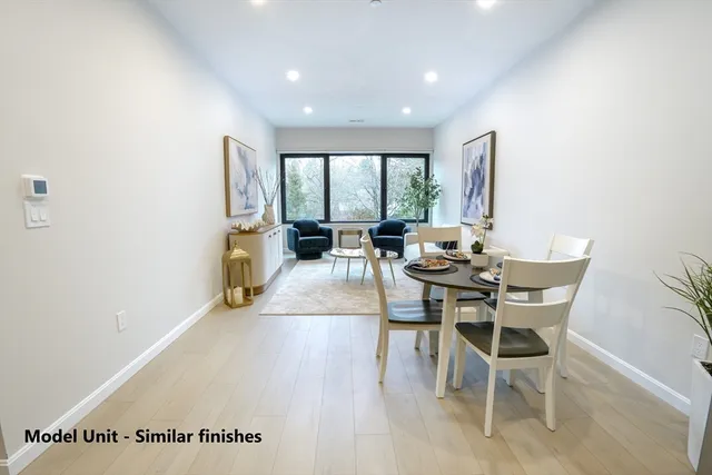 $4,850 | 680 Worcester Street, Unit 201, Wellesley, MA 02482