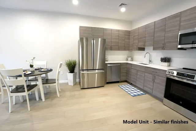 $4,850 | 680 Worcester Street, Unit 201, Wellesley, MA 02482