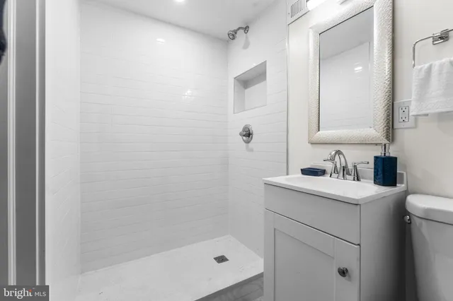 $385,000 | 1003 West Fayette Street, Baltimore, MD 21223