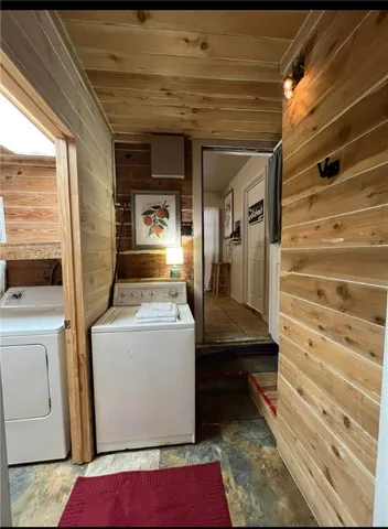 a view of utility room