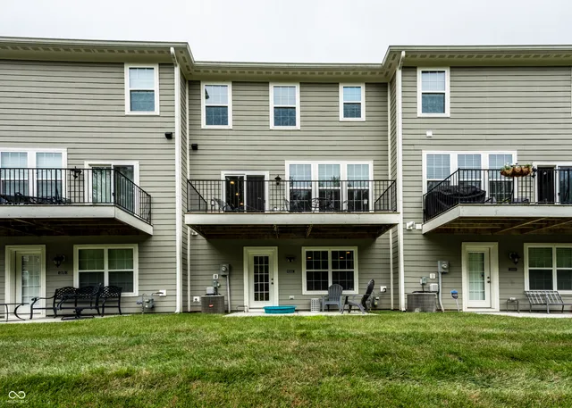 $360,000 | 13068 Raritan Drive, Fishers, IN 46038