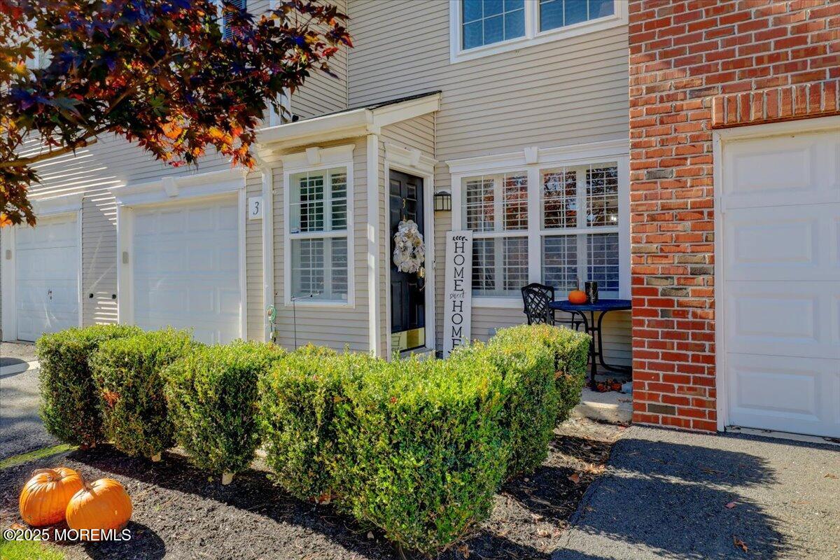 3 Ganton Way Manalapan, NJ 07726 - Photo 4 of 39 a front view of a house with a yard