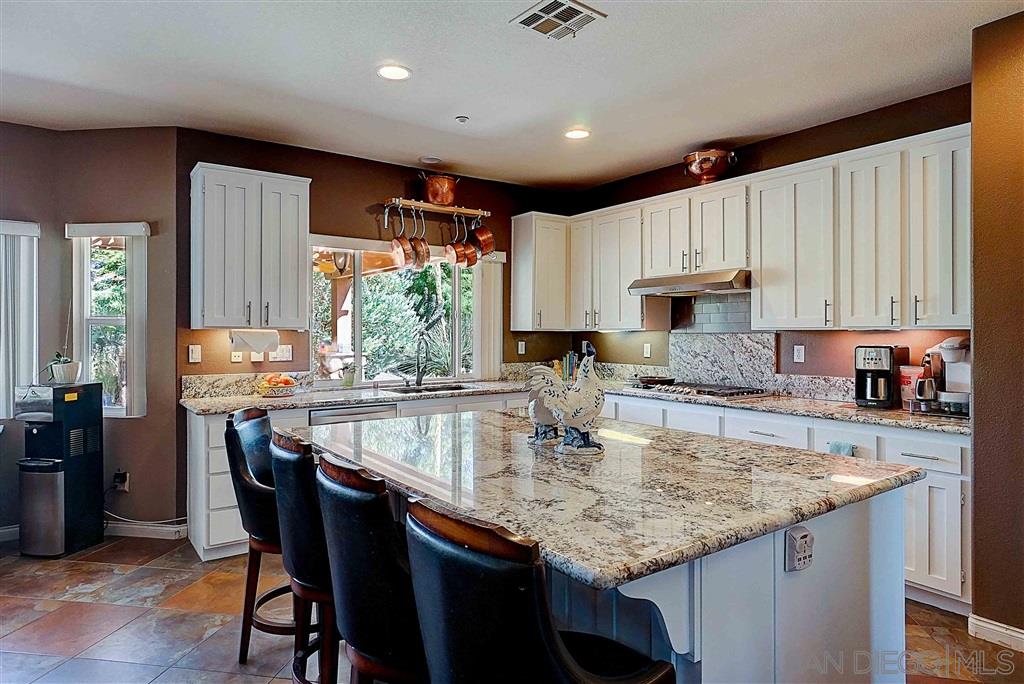 10053 Silva Road El Cajon, CA 92021 - Photo 2 of 25 Gallery Image 2