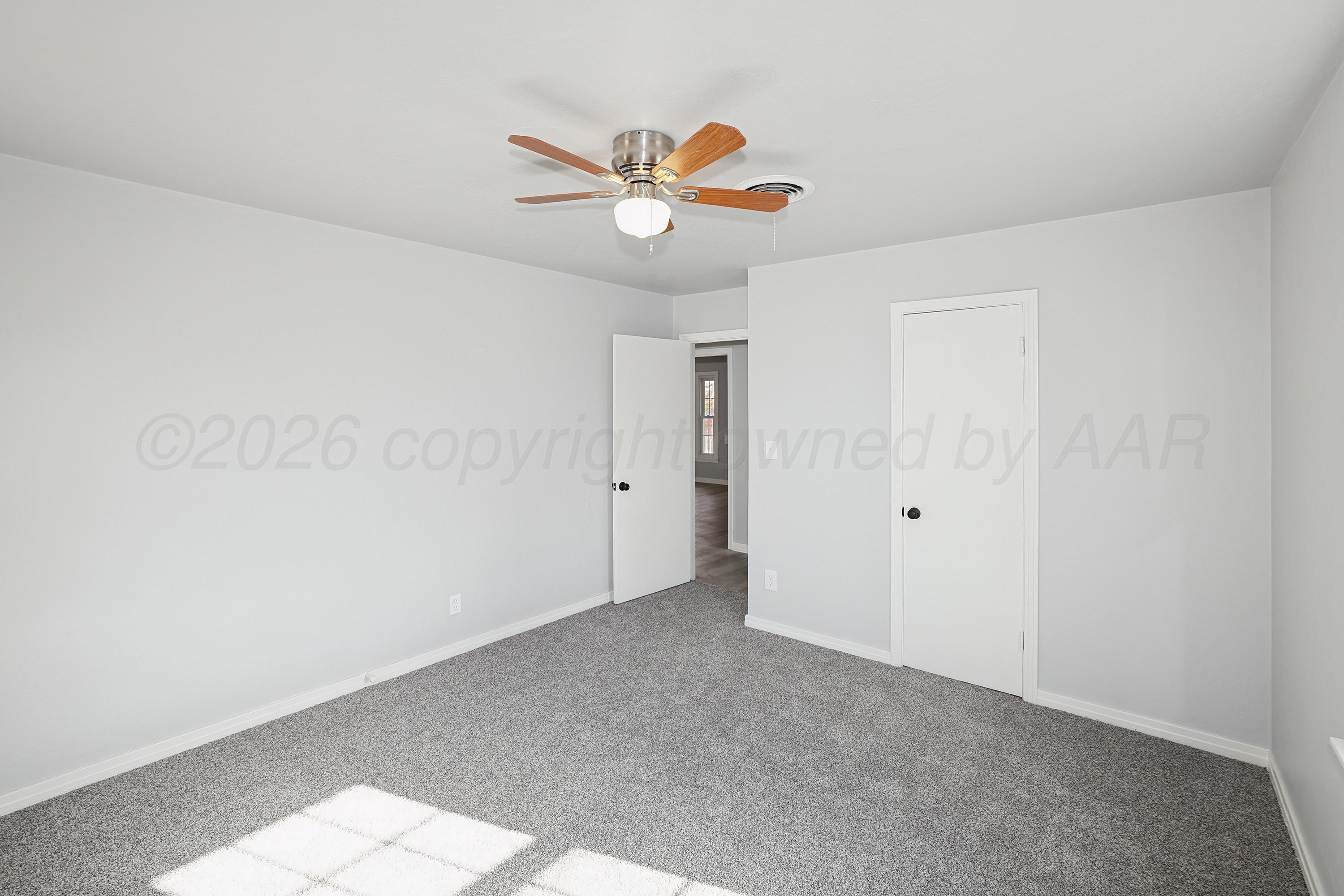 1602 Tularosa Street Amarillo, TX 79102 - Photo 20 of 33 20-2nd Bedroom