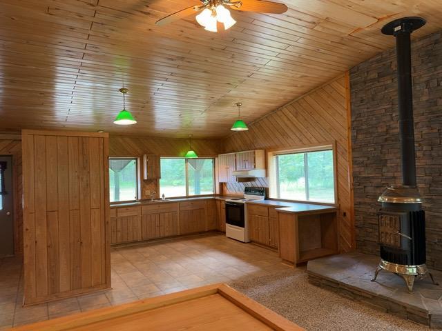 2172 Stuart Road Hibbing, MN 55746 - Photo 5 of 28 Gallery Image 5