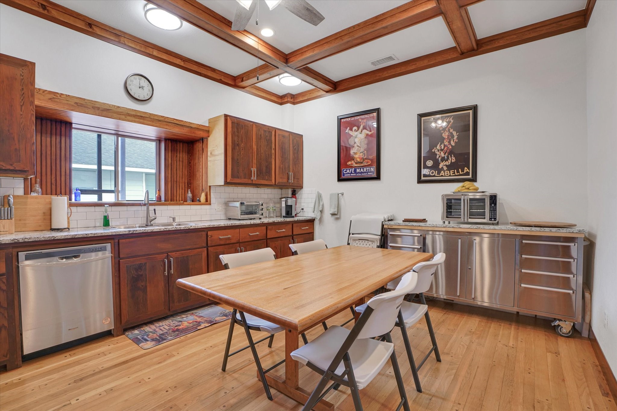 1916 Hardy Street Houston, TX 77026 - Photo 15 of 42 All oak floors in kitchen.