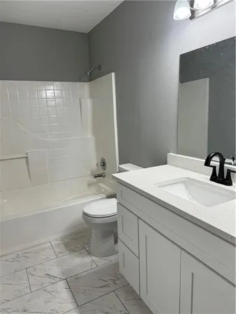 $217,800 | 2020 Lac La Belle Drive, Harvey, LA 70058