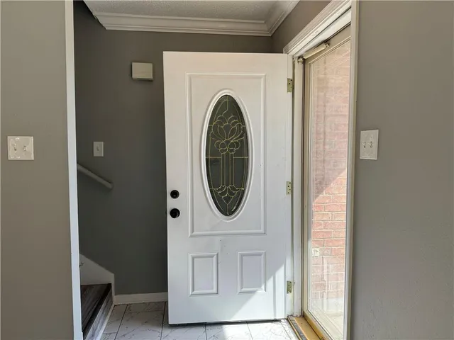 $219,800 | 2020 Lac La Belle Drive, Harvey, LA 70058