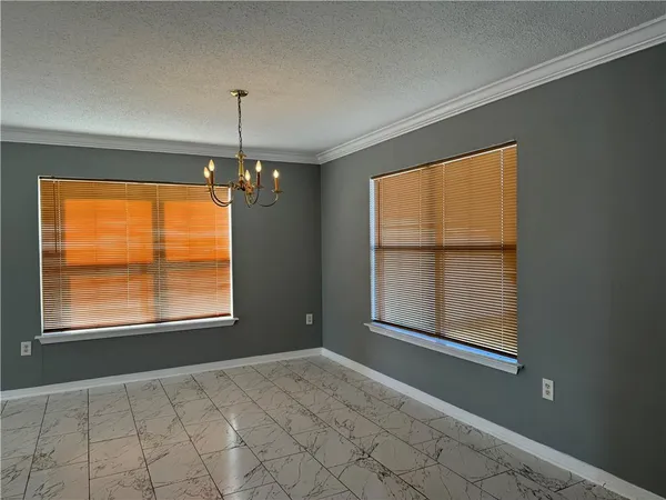 $217,800 | 2020 Lac La Belle Drive, Harvey, LA 70058