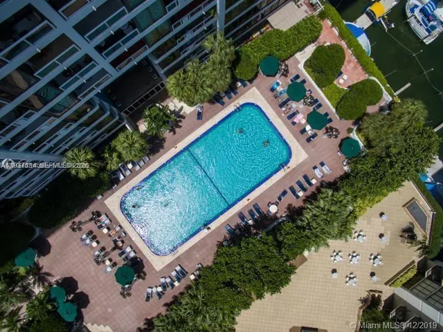 $450,000 | 1717 North Bayshore Drive, Unit A1439, Miami, FL 33132