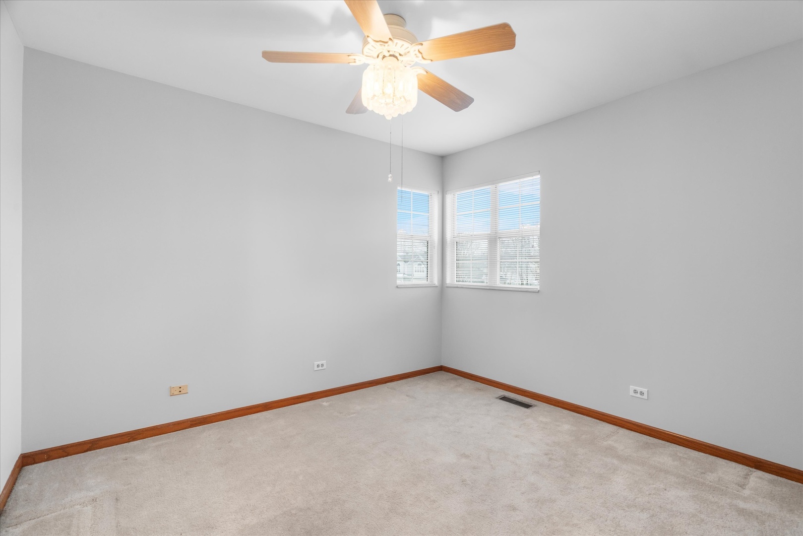 1148 Longford Road Bartlett, IL 60103 - Photo 16 of 25 Gallery Image 16