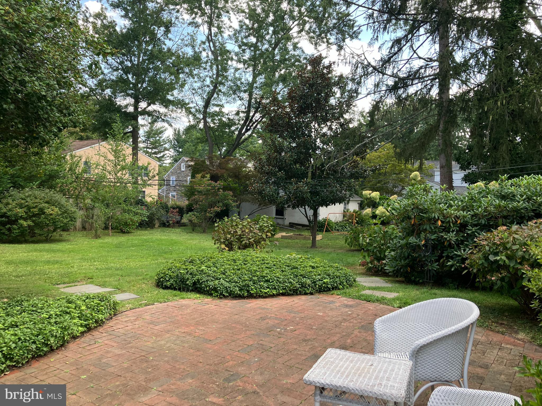 45 West Golf View Road Havertown, PA 19083 - Photo 21 of 22 Brick Patio