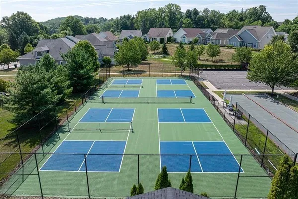 a view of yard tennis court