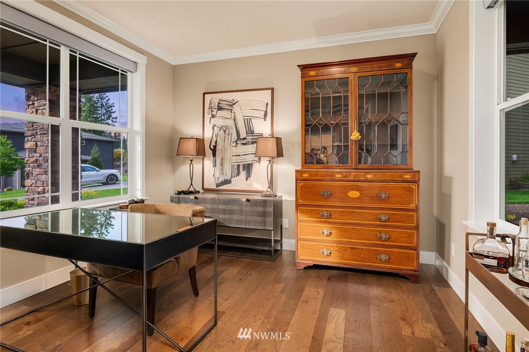 5724 197th Place Southeast Bothell, WA 98012 - Photo 23 of 40 a living room with furniture and a window