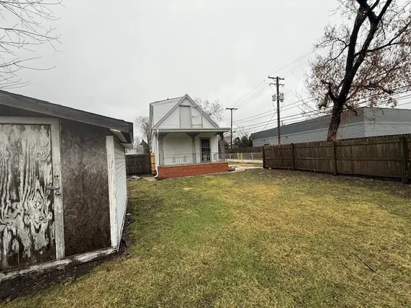 $99,900 | 4053 Rose Avenue, Lyons, IL 60534