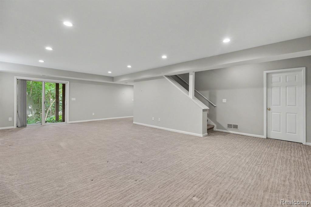 6573 Summit Ridge Clarkston, MI 48346 - Photo 19 of 29