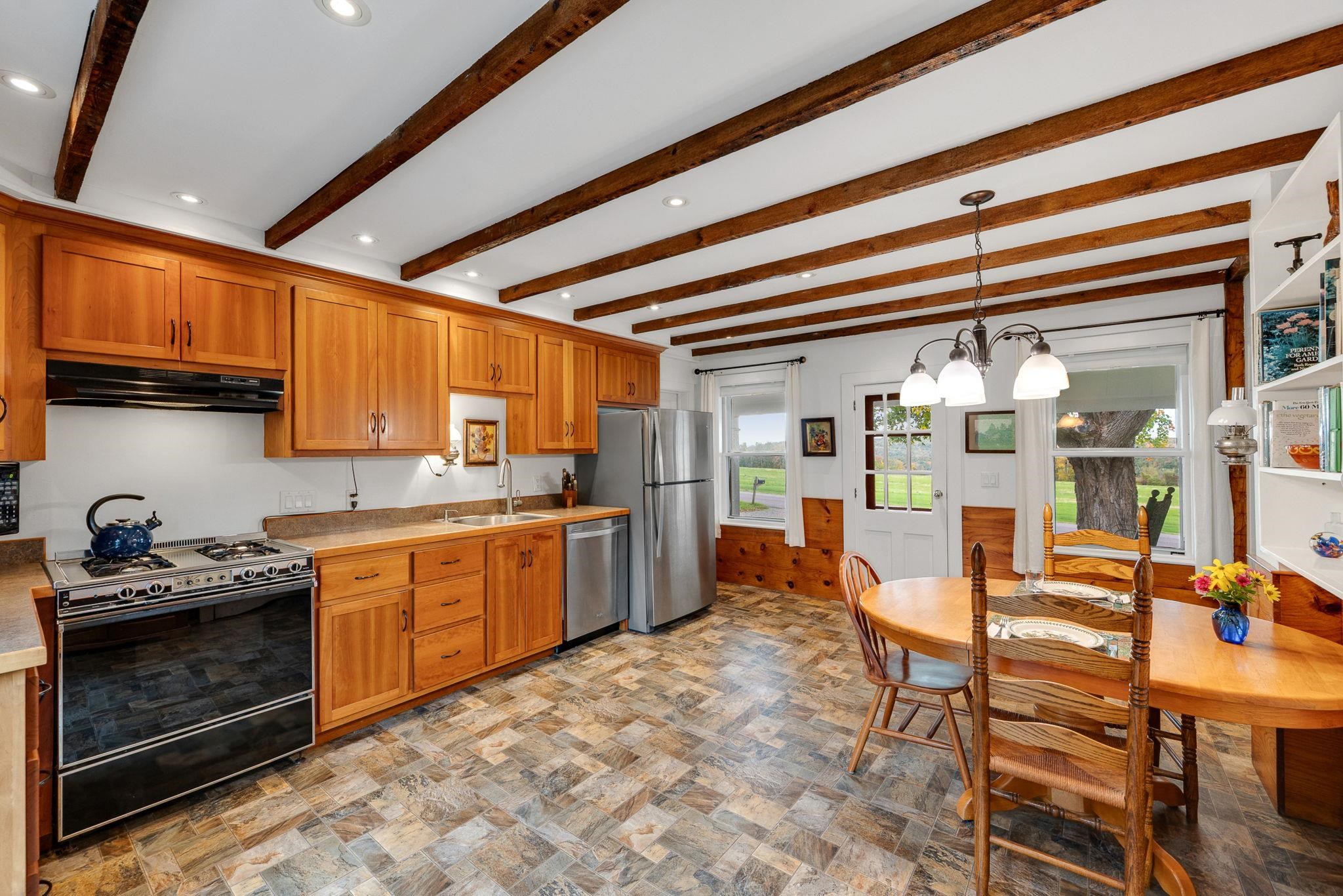 28 Duffy Road Milton, VT 05468 - Photo 10 of 40 Gallery Image 10