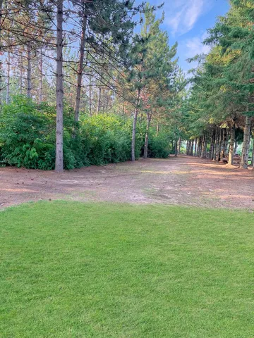 $949,900 | W4233 Porterfield Lake Road, Porterfield, WI 54159