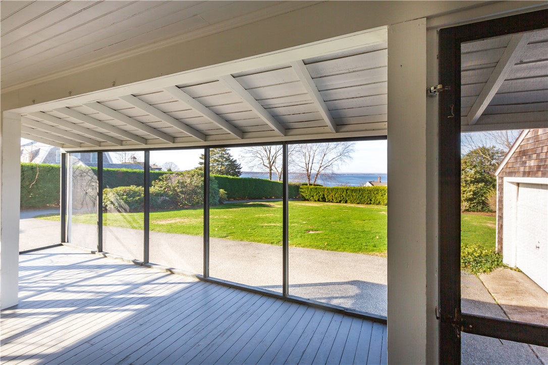 540 Bristol Ferry Road Portsmouth, RI 02871 - Photo 11 of 34