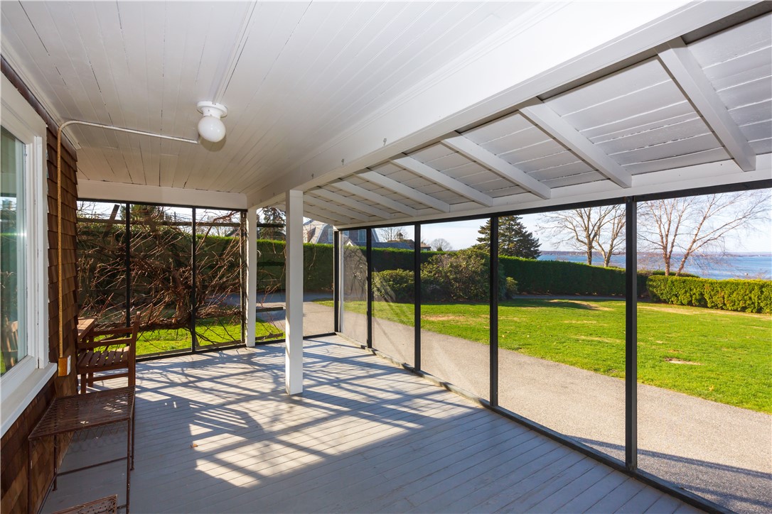 540 Bristol Ferry Road Portsmouth, RI 02871 - Photo 12 of 34