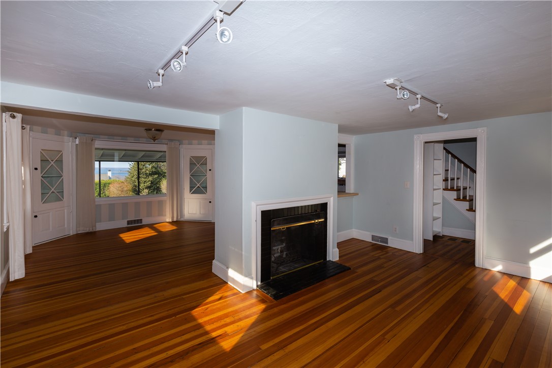 540 Bristol Ferry Road Portsmouth, RI 02871 - Photo 20 of 34