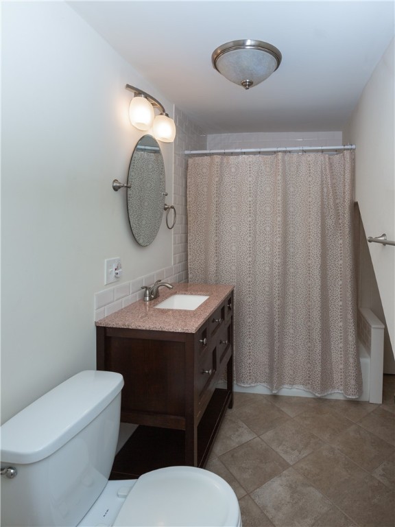 540 Bristol Ferry Road Portsmouth, RI 02871 - Photo 27 of 34