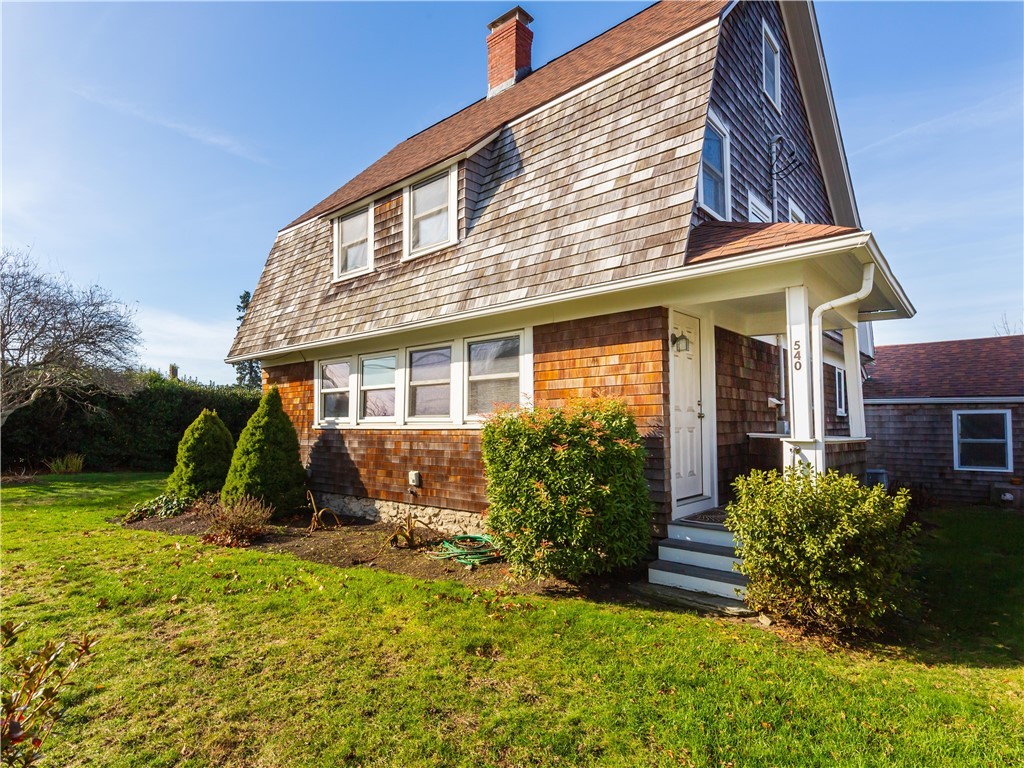 540 Bristol Ferry Road Portsmouth, RI 02871 - Photo 3 of 34